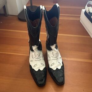 Ganni cowboy boots dark green and white